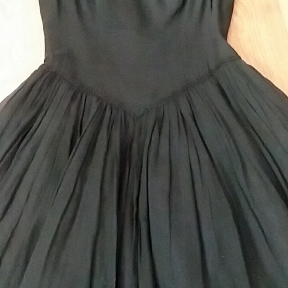 Lace Trimmed Flared Dress - Picture 2 of 6